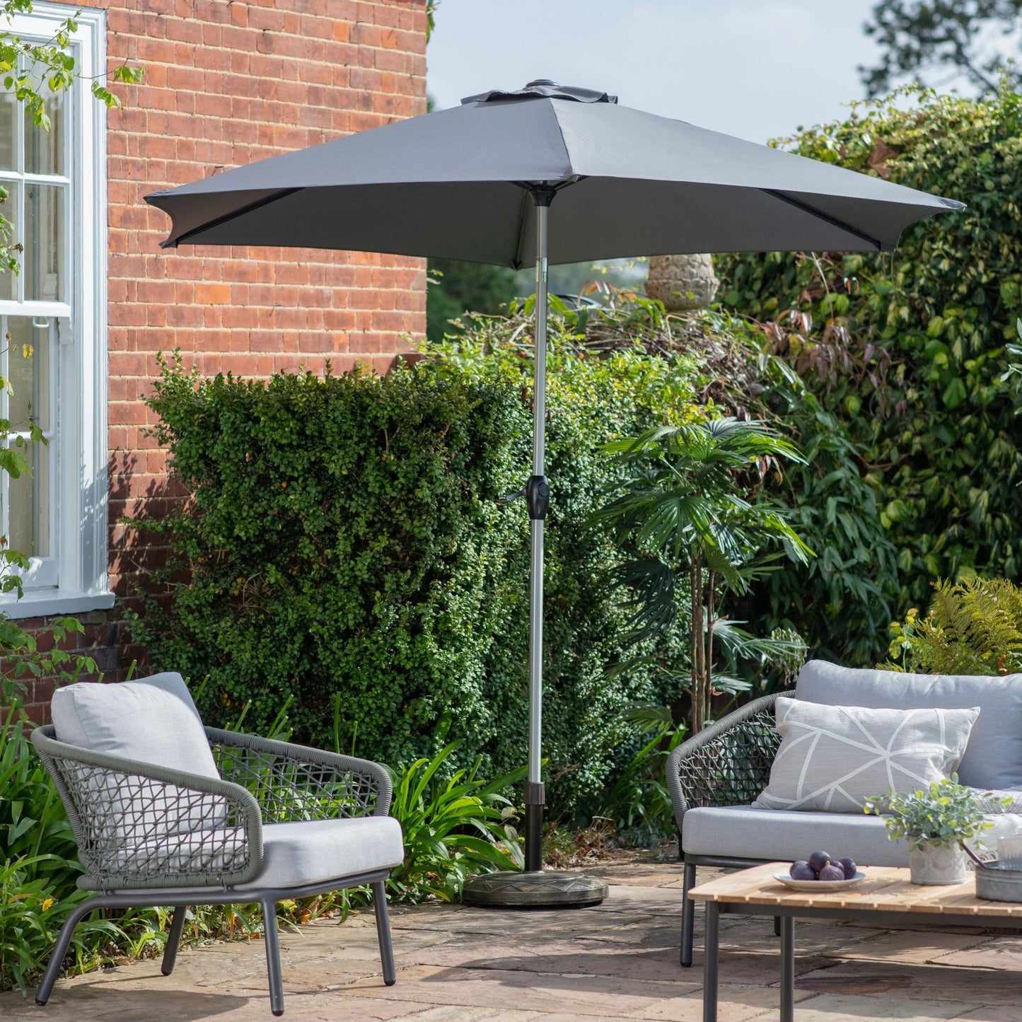 Vazzano 2.7m Parasol - Grey - hdesign - Parasols