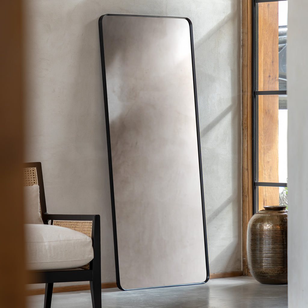 Holworth Leaner Mirror Black