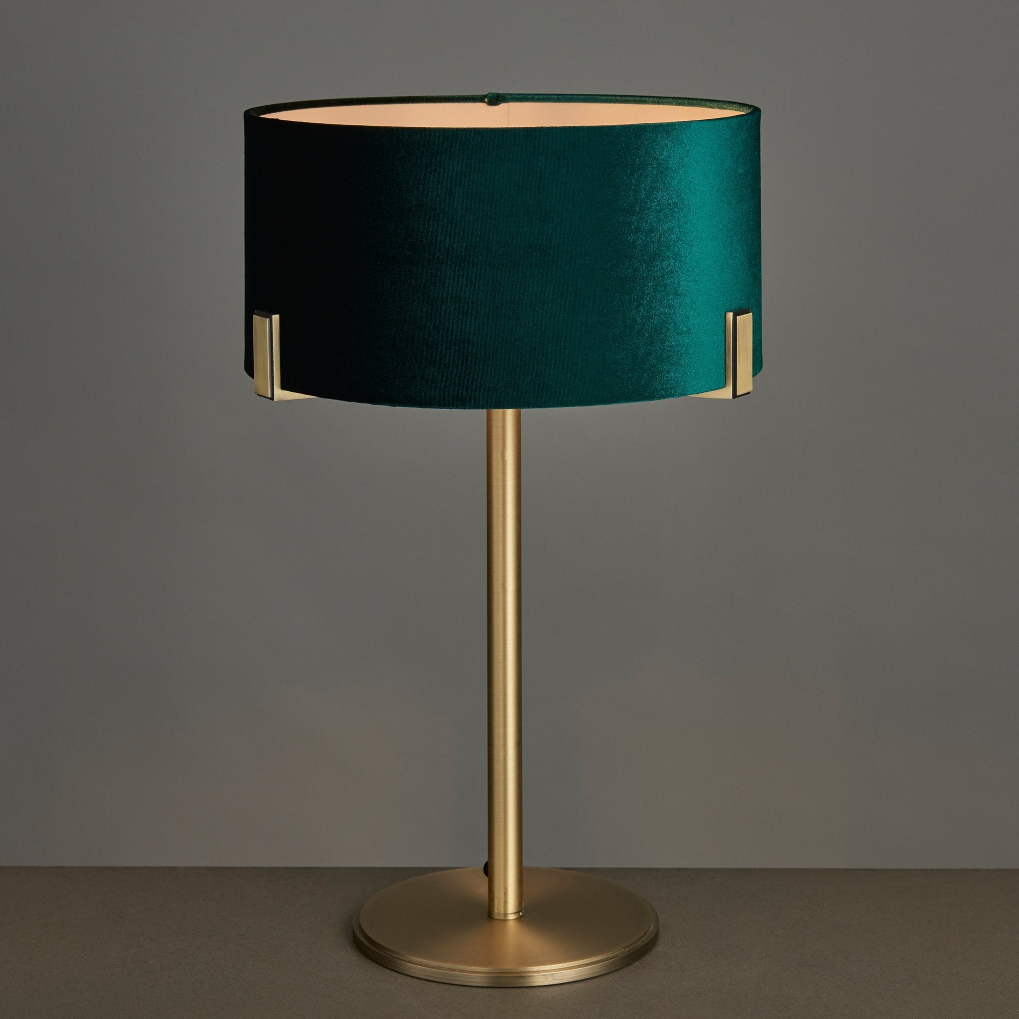 Hayfield Table Lamp - Antique Brass - hdesign - Table Lamps