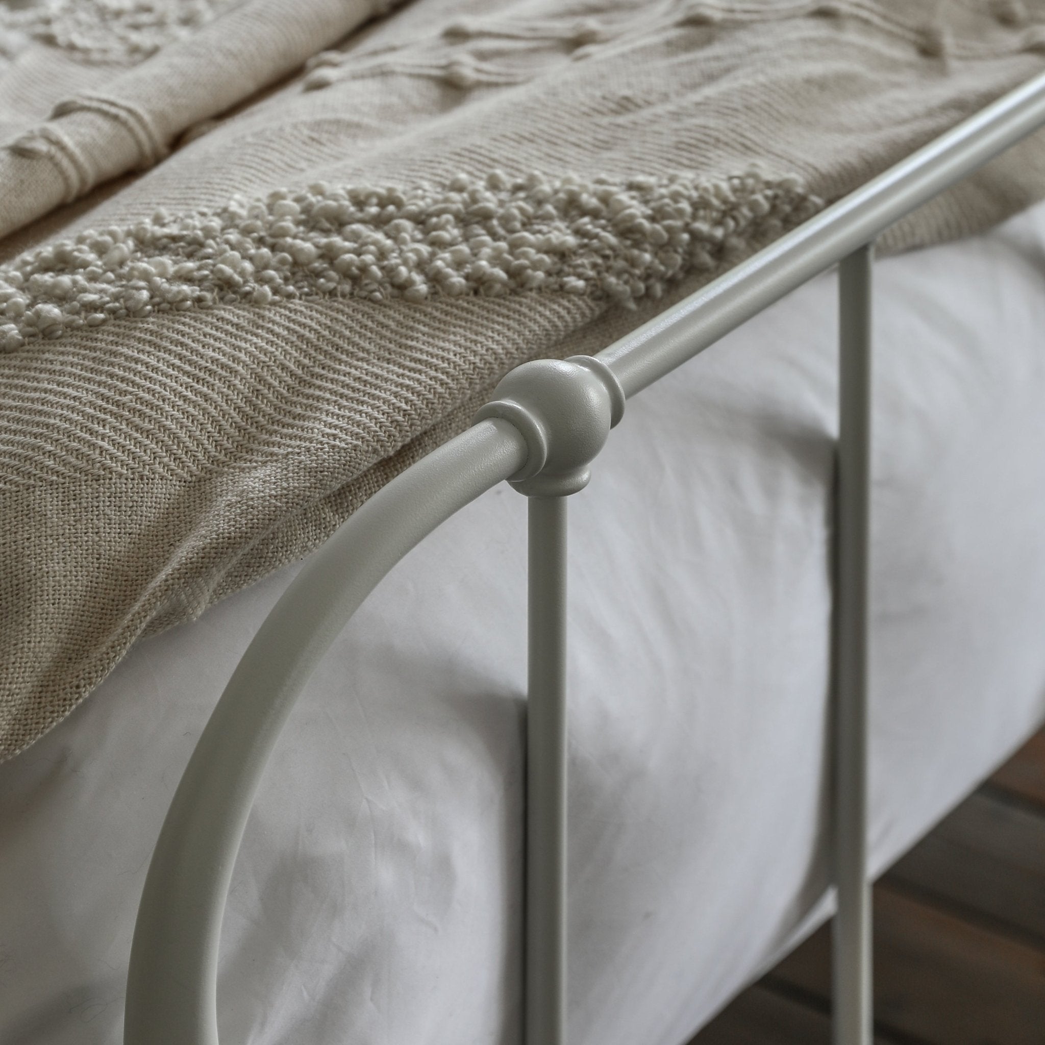 Loughton Bedstead - Ivory - Double - hdesign - Double Bedframes