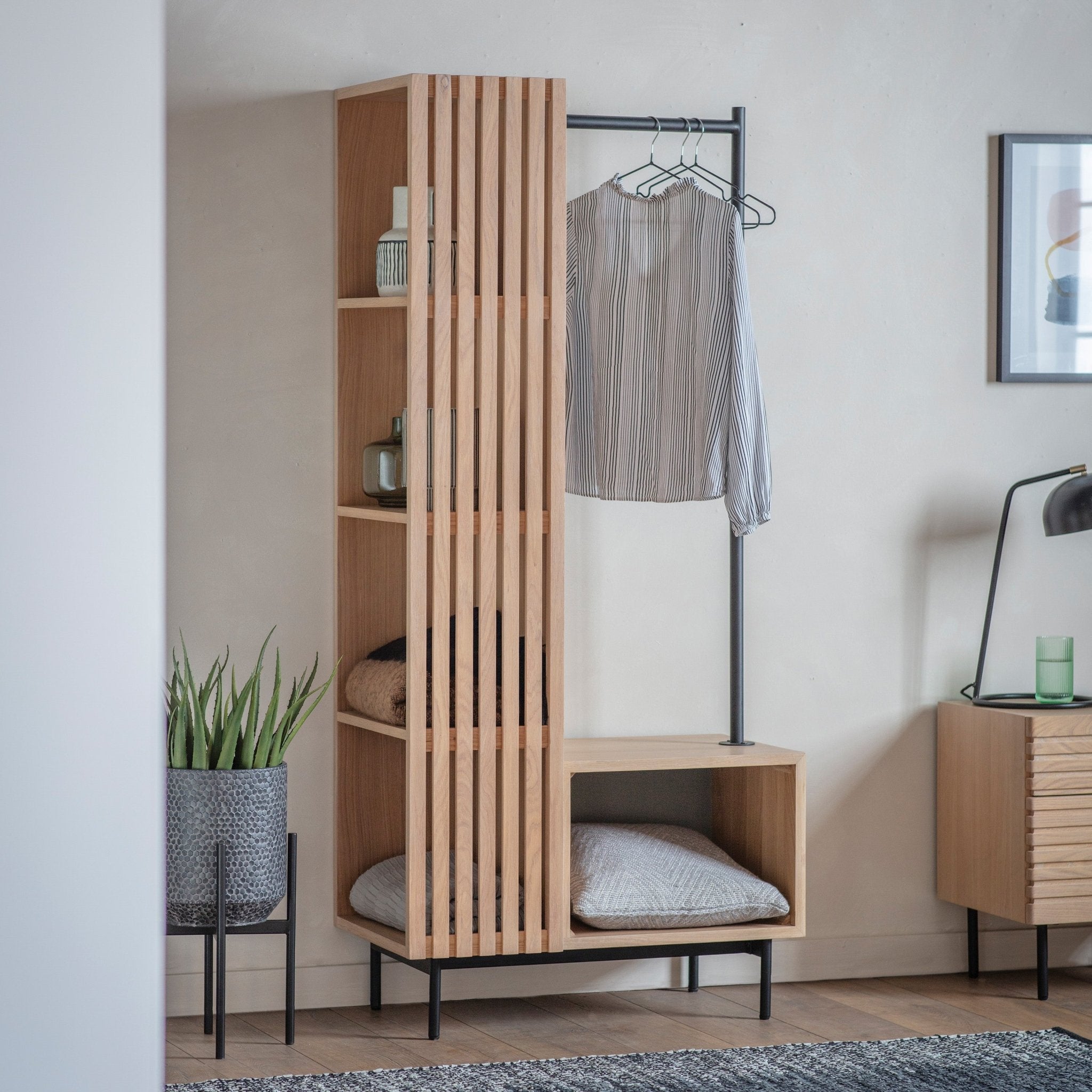Okayama Open Wardrobe - hdesign - Open Wardrobes