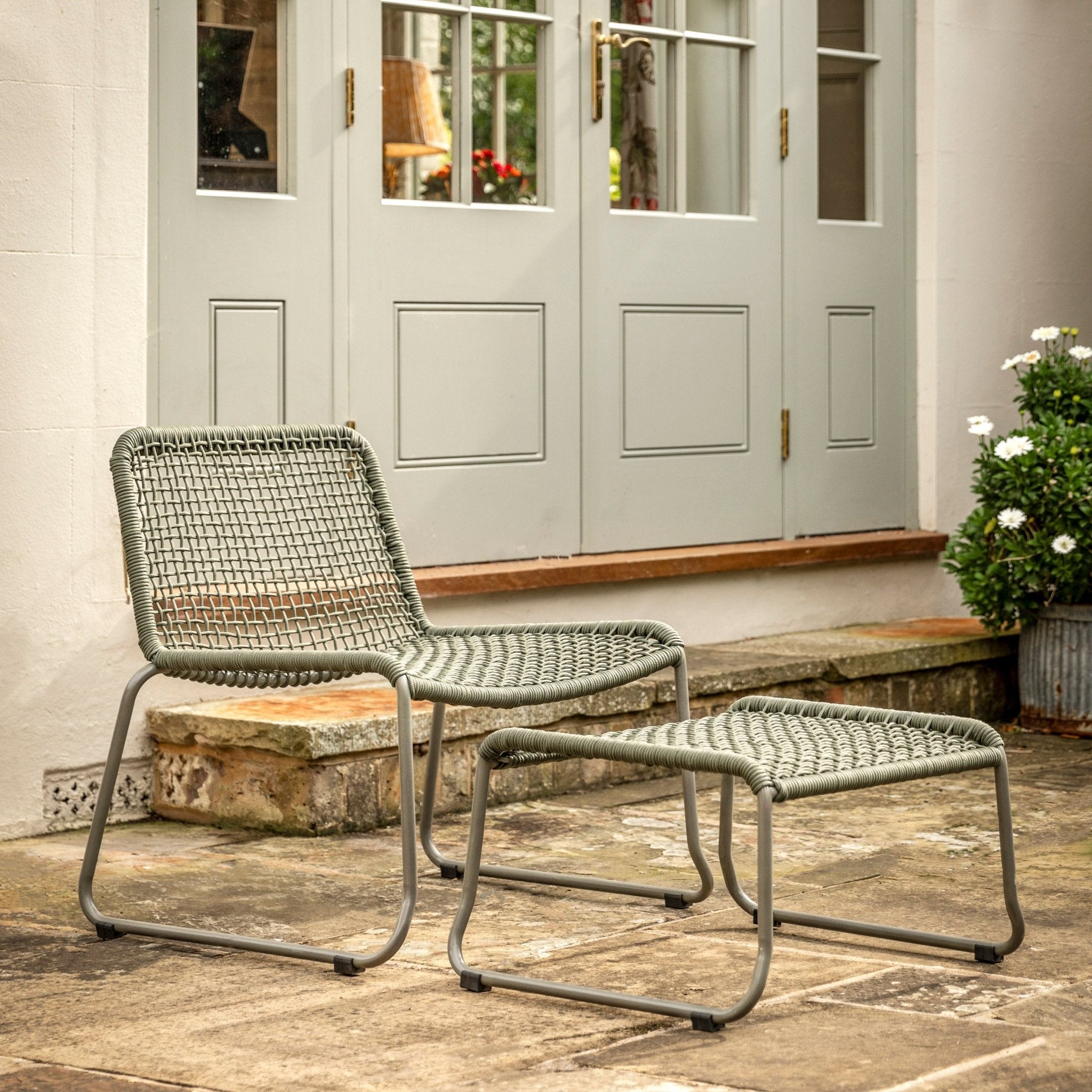Sassano Lounge Chair with Footstool - Green - hdesign - Outdoor Lounge Chairs