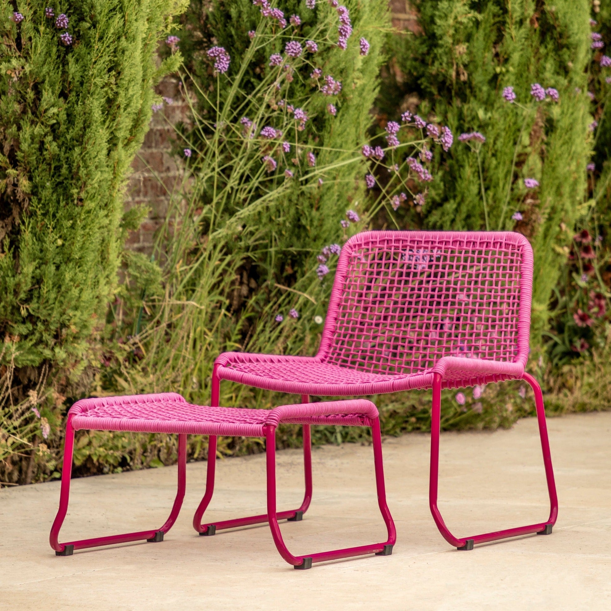 Sassano Lounge Chair with Footstool - Pink - hdesign - Outdoor Lounge Chairs