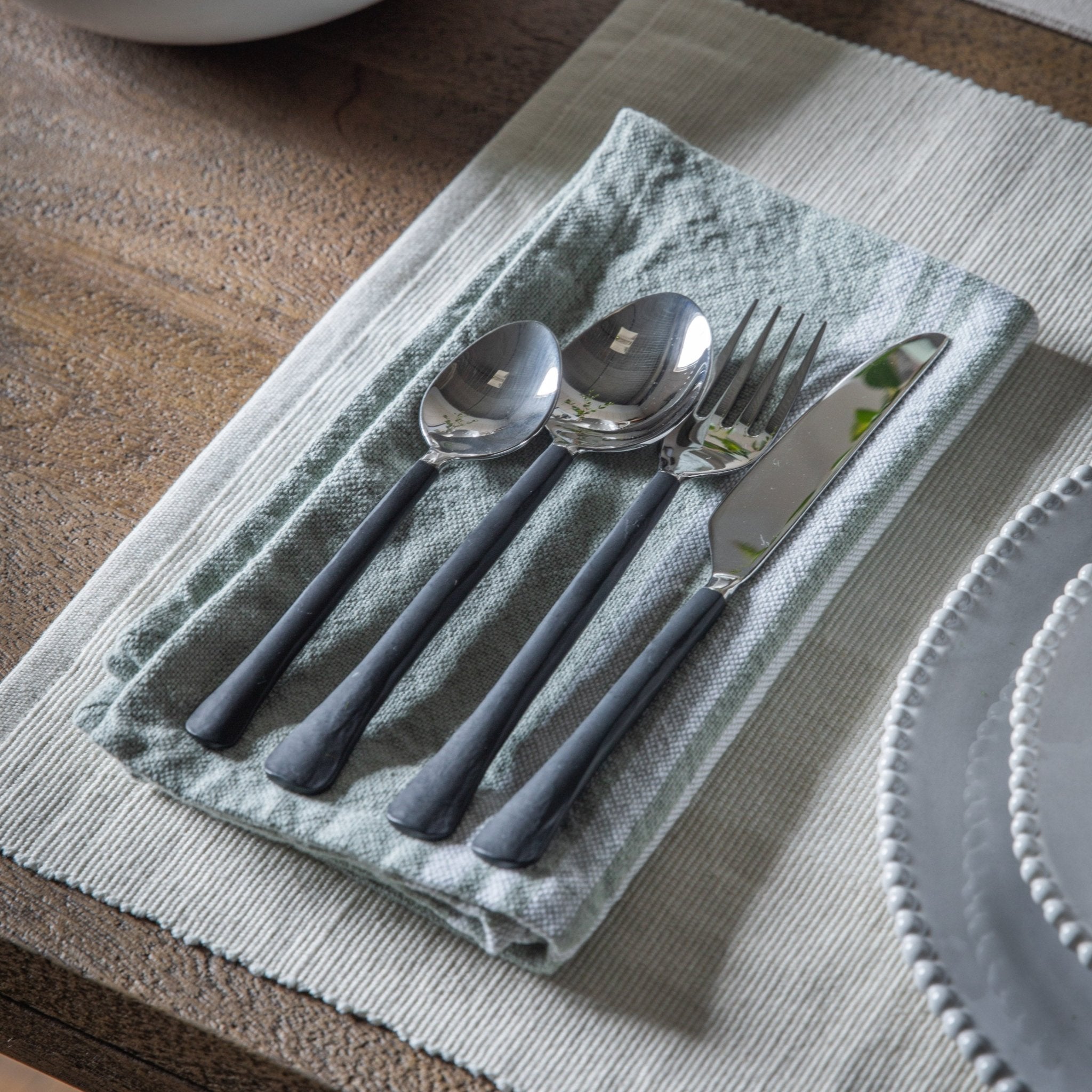 Soren Cutlery Set x16 - Black - hdesign - Cutlery Sets